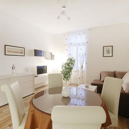 Bay View Apartment Zára Kültér fotó